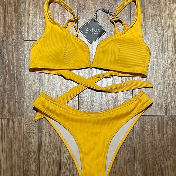 Yellow zaful bikini - Picture 1 of 1